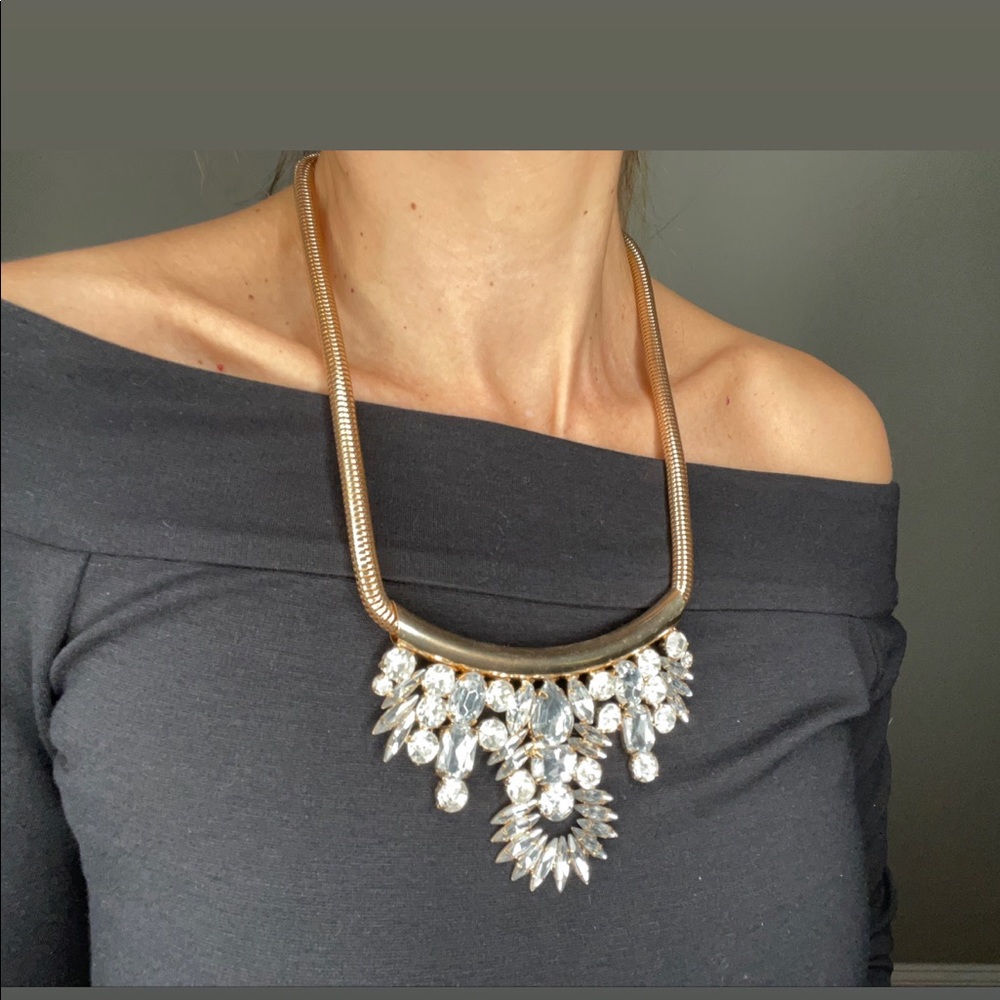 Bcbgmaxazria gold necklace